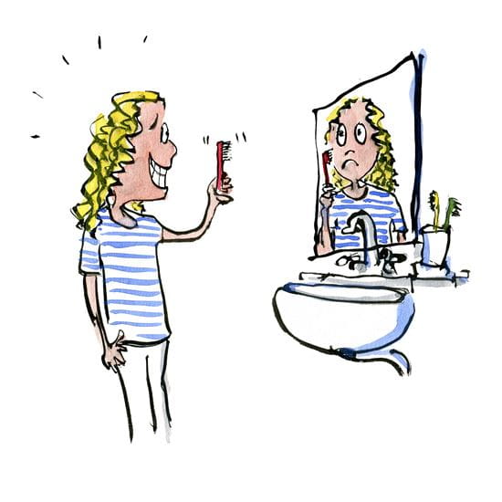 Overbevise spejlbillede tandbørste